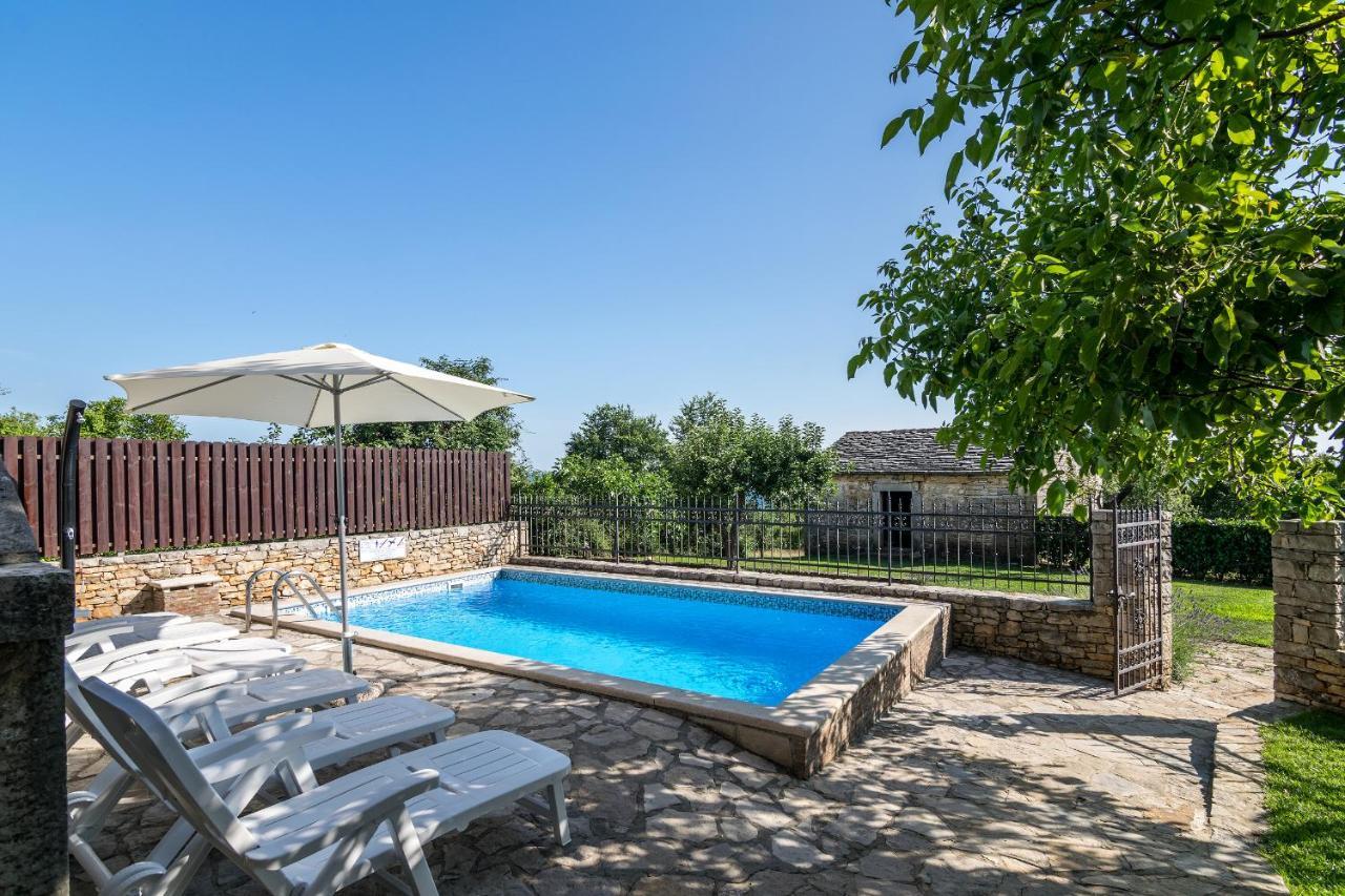 Villa Maria Oprtalj Zewnętrze zdjęcie